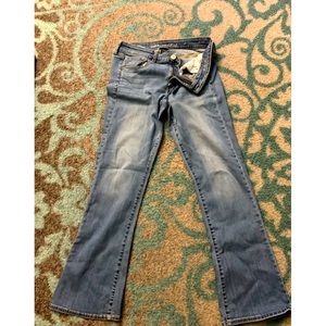 Women’s American Eagle Jeans